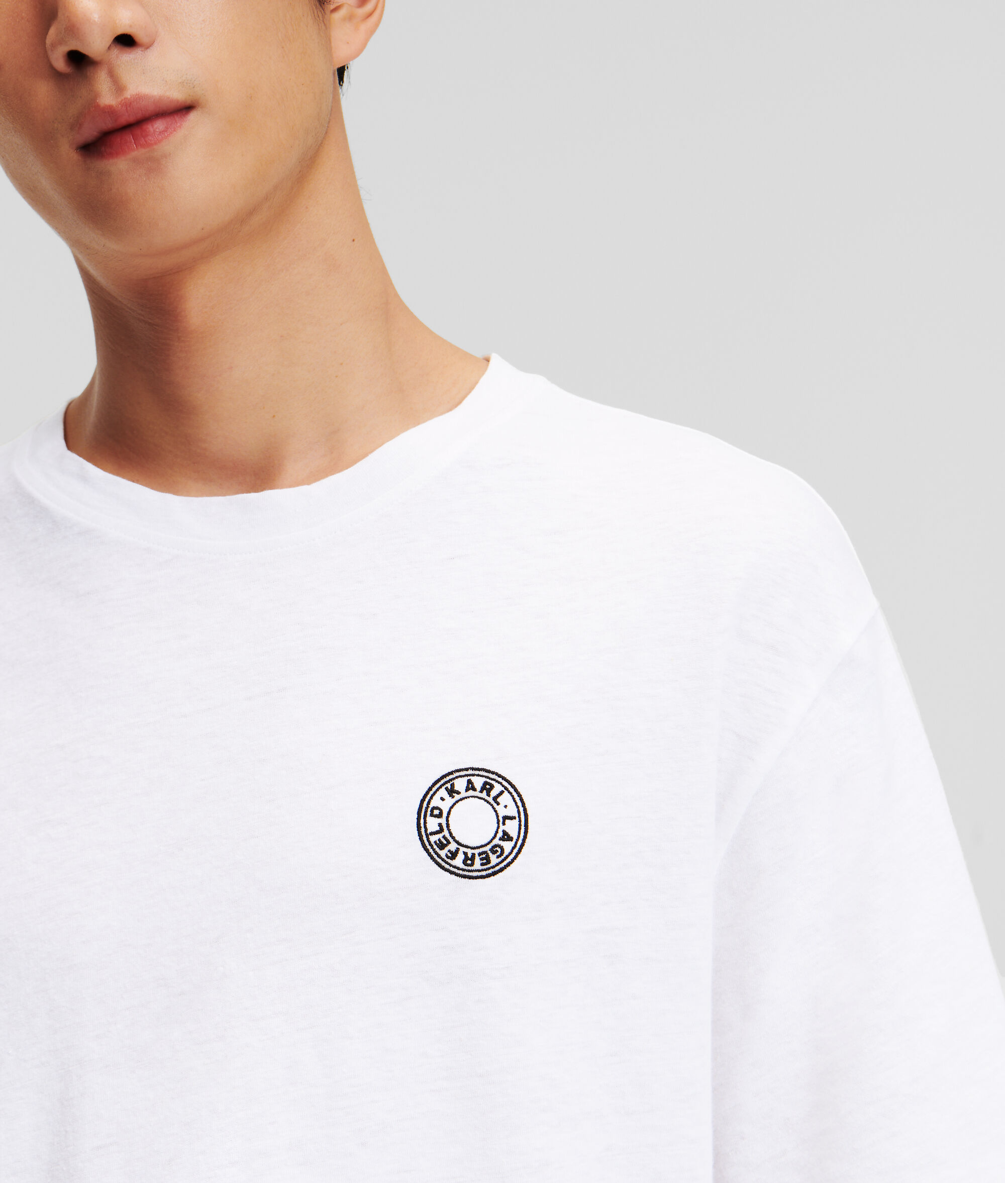 (image for) Exceptional Small Circle Logo T-shirt